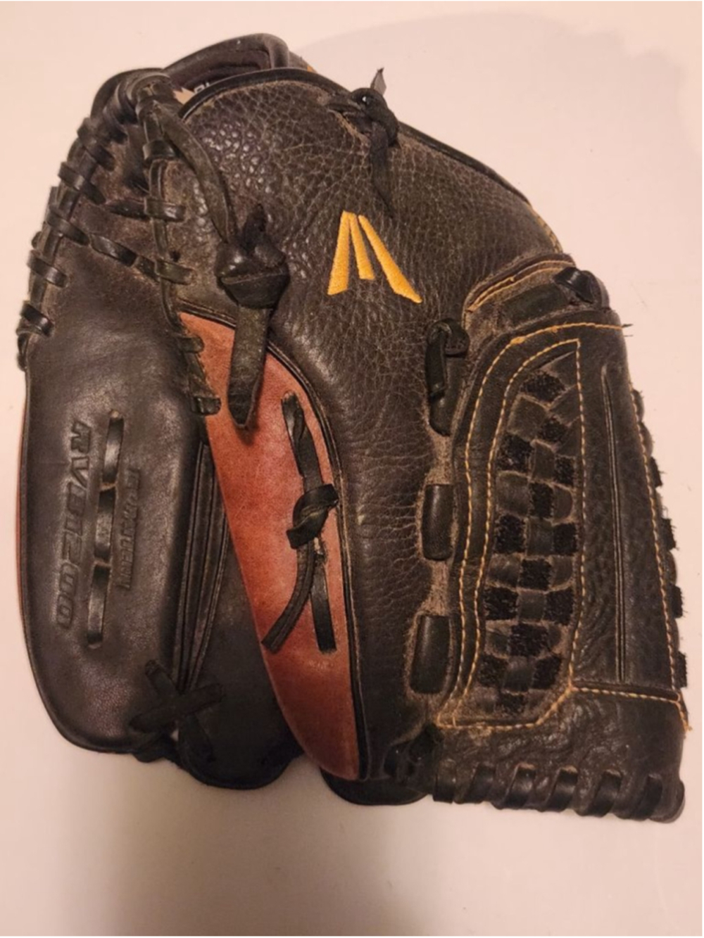 Easton Rival RVB1200 Baseball Glove 12" RHT Steer Hide Leather Infield/Pitcher - Picture 5 of 6